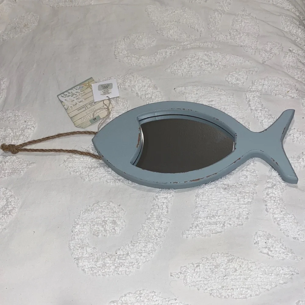 🐟 Mirror fish shape